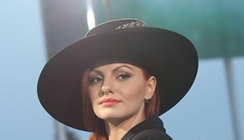 Alexandra Stan, prima aparitie la un eveniment monden, dupa scandalul violent cu fostul ei impresar. Cum arata fara pic de Photoshop