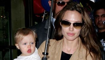 Are 7 ani si deja e un fel de Brad Pitt in miniatura. E incredibil cat de mult seamana fetita Angelinei Jolie cu celebrul ei tata