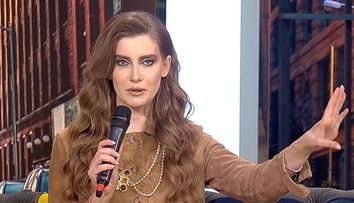 Marțea neagră cu Iulia Albu. Ce părere a avut stilista despre costumul de baie al Corinei Bud