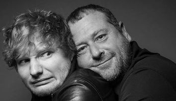 Ed Sheeran are cel mai simpatic bodyguard. Imagini pe care le posteaza pe internet il fac celebru