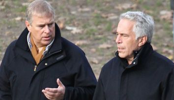 Jeffrey Epstein ar fi dus o tânără fotomodel din România special pentru Prințul Andrew: „Niciun bărbat nu se uită la hainele tale”. Ce se arată în noile documente