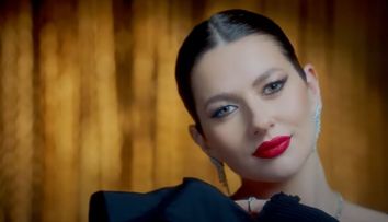 Lidia Buble și Lenier au lansat piesa „Robandote un beso”. Cântăreața apare în ipostaze tandre alături de artistul cubanez
