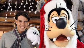 Rafa Nadal, la Disneyland Paris unde l-a intalnit pe… Mos Craciun!