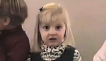 VIDEO FUNNY. Afla de ce pare atat de ingrozita fetita din imagine: