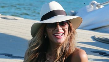 Imposibil sa nu intorci capul dupa ea. Cat de sexy este Nicole Scherzinger imbracata doar in bikini. Cum s-a pozat