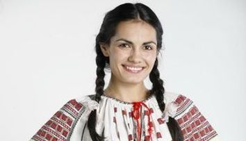 Adriela Morar ia lectii de canto de la Crina Mardare