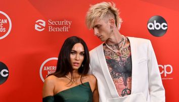 Machine Gun Kelly poartă mereu cu el o picătură din sângele iubitei Megan Fox dintr-un motiv bizar