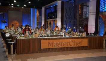 Provocari neasteptate, emotie si ambitie, ACUM, la MasterChef!