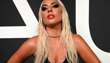 Lady Gaga a pozat nud, chiar înainte de lansarea unui nou album. „E artă, nu pornografie”