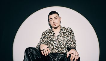 Vlad Musta, finalist Vocea României 2023, lansează „Cum să fiu”, o confesiune muzicală despre o iubire de neuitat: „Este dovada clară că nimic nu este întâmplător!”
