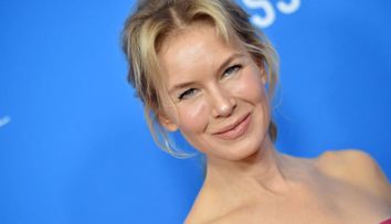 Renée Zellweger, angajată într-un club de striptease: „Uneori primeam 100 de dolari bacșiș, din milă”