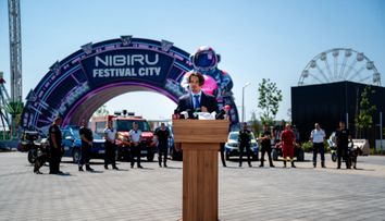Beach, Please!, cel mai mare festival din Europa, dă startul celei de a 5-a ediții și deschide porțile stațiunii NIBIRU