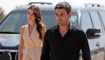 Cine este actorul care joacă rolul lui Cihan Albora, șeful unui clan, în serialul „La marginea lumii”