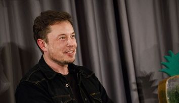 Cel mai controversat cuplu al momentului! Elon Musk, relatie neasteptata cu o cantareata celebra