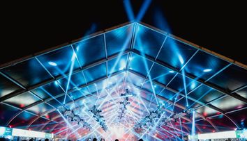 Electric Castle 2021, festivalul care oferă o experiență culturală completă: muzică, instalații new media și EC Talks