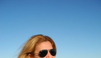Amalia Enache, prezentatoarea Stirilor Noptii, vacanta pe plaja la inceput de an. FOTO
