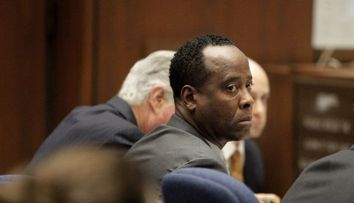 Conrad Murray a mintit in privinta cantitatii de sedative administrate lui Michael Jackson