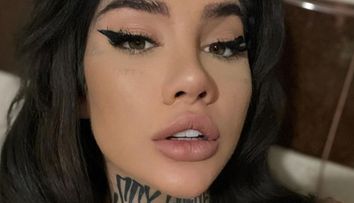 Bia Khalifa a îmbrăcat rochia de mireasă. Blondina și-a făcut apariția în ipostaze neașteptate, la scurt timp după scandalul cu Anne Bâgu
