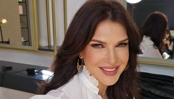 Monica Bîrlădeanu, primele imagini de pe platoul de filmare al serialului Groapa. „Manuela Vlahu e numele meu și ne vedem în toamnă”