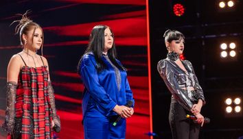 Show total la Vocea României! Ioana Novac, Daria Rotaru și Raluca Moldoveanu, din echipa lui Theo Rose și a lui Horia Brenciu, au ridicat publicul în picioare