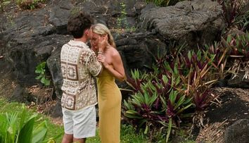 Moment scandalos la ”Temptation Island”. Un concurent își înșală iubita cu două femei deodată. Ce face ea, drept răzbunare. Reacția fanilor: ”Cel mai toxic show de la TV”