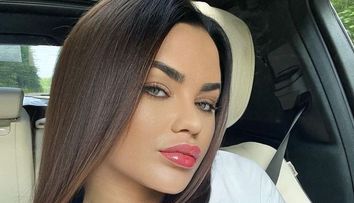Carmen de la Sălciua, luată la rost de internauți. Ce i-au reproșat cântăreței