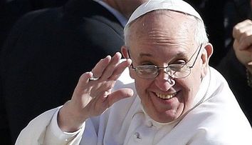 Papa i-a socat pe enoriasi. Ce cuvant vulgar a pronuntat in timpul slujbei de duminica