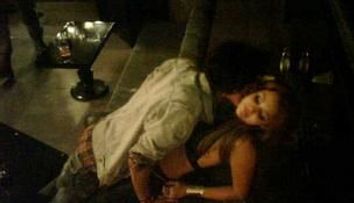 Miley Cyrus, sarutari indecente cu noul iubit, inainte de majorat! FOTO