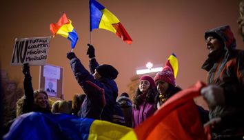 Evenimentele din Romania, vazute altfel. Cele mai emotionante momente surprinse in timpul protestelor
