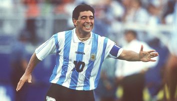 Ce se întâmplă cu moștenirea lui Diego Maradona. Averea fotbalistului aduce conflicte puternice în familie