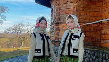 Gemenele Suzana și Daciana Vlad, schimbare radicală de look! Cum au apărut La Măruță 
