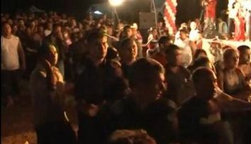 Bataie intre manelisti la concertul lui Liviu Pustiu! VIDEO