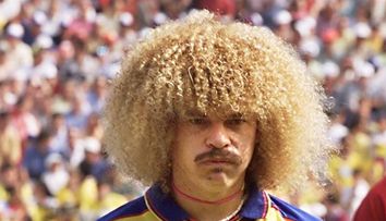 Il mai tineti minte pe Valderrama? Fiica sa arata mai spectaculos decat coafura sa in anii 90. FOTO
