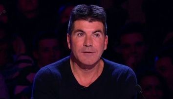 Simon Cowell, in tandreturi cu iubita lui insarcinata in Saint-Tropez. FOTO