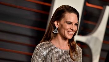 Hillary Swank s-a căsătorit. Prima fotografie de la nunta secretă cu antreprenorul Philip Schneider