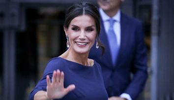 Regina Letizia a Spaniei, spectaculoasă într-o rochie cu spatele gol. Cum arată ținuta din față