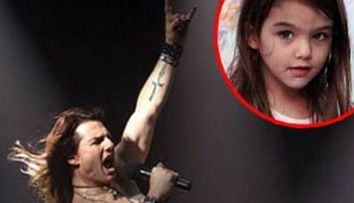 Fiica lui Tom Cruise va debuta in filmul tatalui ei la varsta de 5 ani. Uite ce vedete si-au pus copiii la munca