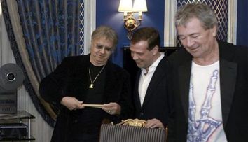 Dmitri Medvedev, presedintele Rusiei, fan Deep Purple VIDEO - Child in time