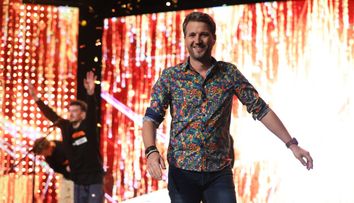 Andi Moisescu le-a schimbat soarta in concurs. Juratul de la Romanii au talent a apasat Golden Buzz