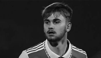 Fotbalist în vârstă de doar 21 de ani decedat în urma unei accidentări suferite la un meci. S-ar fi izbit cu capul de un zid de beton