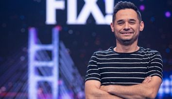 Mihai Rait a împlinit 45 de ani. Cum apare actorul din Las Fierbinți într-o poză adorabilă de familie