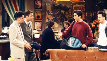 Nicky Katt, cunoscut pentru rolul din serialul „Friends”, s-ar fi sinucis! Actorul urma să împlinească 55 de ani