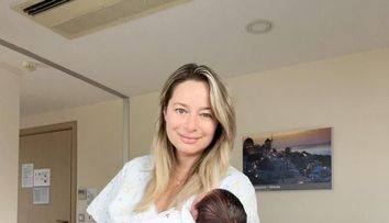 Laura Cosoi, planuri pentru botezul Larei, a treia fetiță a vedetei