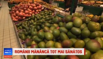 Fructele exotice au intrecut carnea de porc in alimentatia romanilor. Mancam paine si cartofi mult mai rar