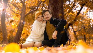 Pe Radu Sîrbu de la O-Zone îl știe toată lumea, însă  puțini știu ce familie frumoasă are. Artistul este căsătorit de 22 de ani și are 3 copii