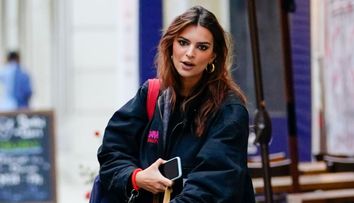 Emily Ratajkowski, însărcinată în 8 luni. A pozat fără inhibiții și a stârnit reacții din partea a milioane de fani