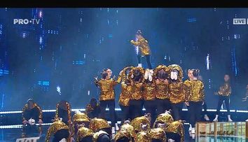 Românii au talent 2023 - semifinala 1. Monique Family a deschis show-ul cu un dans incendiar