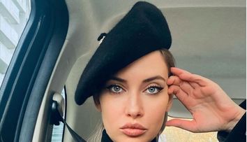 Iulia Albu, fotografie din copilărie. Cum arăta stilista în vremea când era elevă