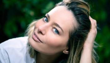 Laura Cosoi a dat vestea cea mare. Este din nou însărcinată!