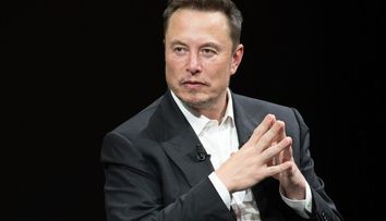 Cine este românca care l-a învins în instanță pe Elon Musk. „Am reușit imposibilul. L-am făcut să piardă primul proces din istoria Tesla”